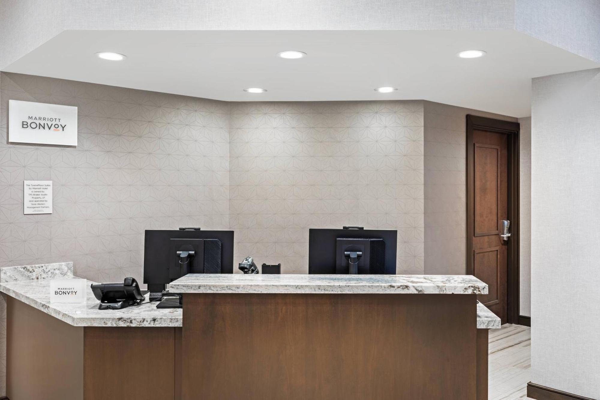 Towneplace Suites By Marriott Austin Northwest The Domain Area Екстер'єр фото