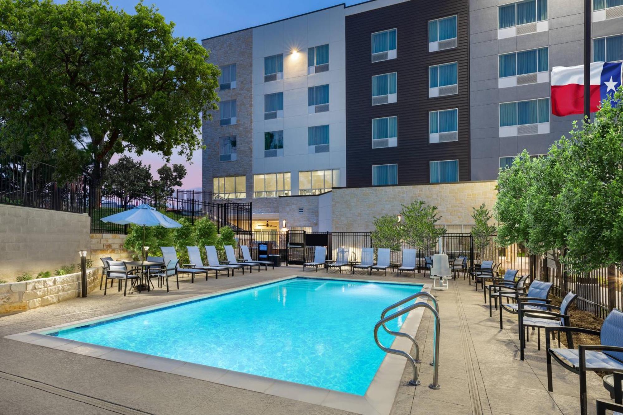 Towneplace Suites By Marriott Austin Northwest The Domain Area Екстер'єр фото